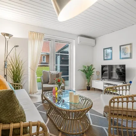 Ineke - 200m From The Sea By Interhome דירה למביג