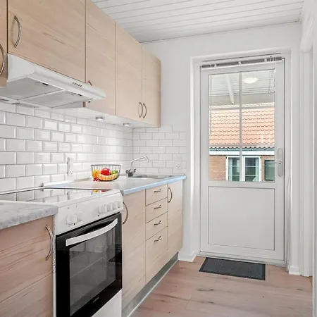 Ineke - 200m From The Sea By Interhome * 莱姆维